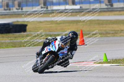 media/Apr-23-2022-Fastrack Riders (Sat) [[cb2d6ae73d]]/LEVEL 4/1PM TURN 6 OUTSIDE/